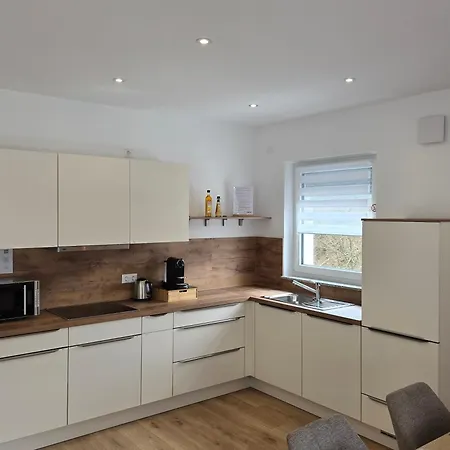 Grosses Mit Kueche, Dusche, Badewanne, Balkon, Parkplatz Vor Dem Haus, Schnelles Internet, Ada5 * 쿨름바흐