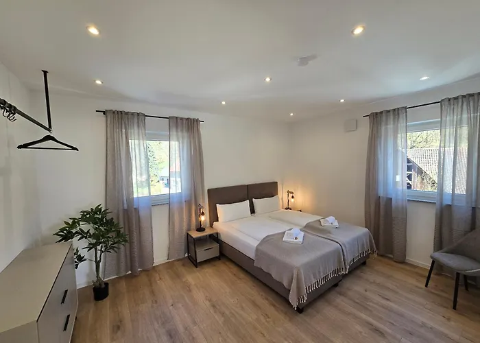 Grosses Mit Kueche, Dusche, Badewanne, Balkon, Parkplatz Vor Dem Haus, Schnelles Internet, Ada5 Kulmbach