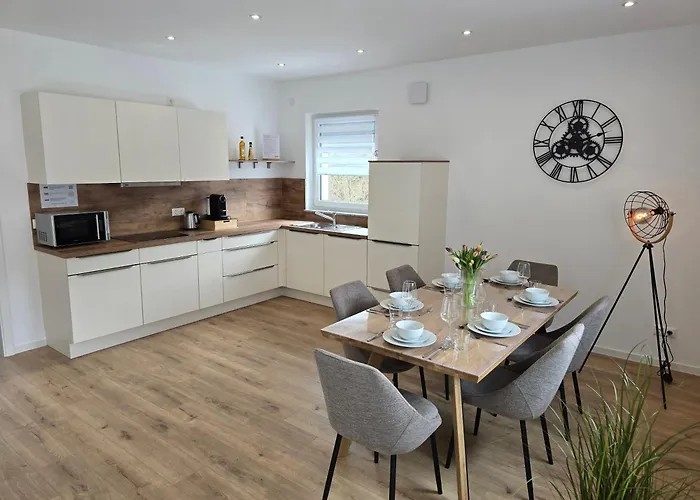 Lägenhet Grosses Mit Kueche, Dusche, Badewanne, Balkon, Parkplatz Vor Dem Haus, Schnelles Internet, Ada5 Kulmbach